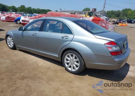 2007 Mercedes-Benz S 550 z USA, uszkodzony, nr VIN WDDNG71X47A095453